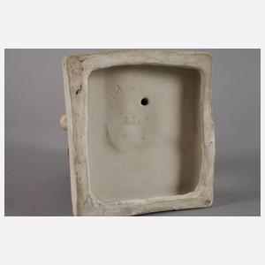 Agitations-Porzellanfigur als Tischler