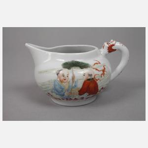 Tee- und Milchkännchen