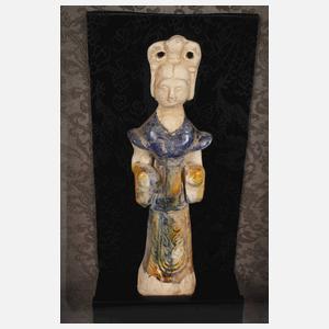 Terrakottaplastik im Schaukasten