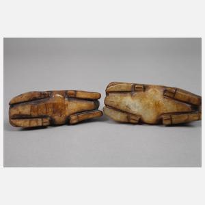 Paar figürliche Steinschnitzereien