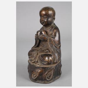 Bronzeplastik sitzender Luohan