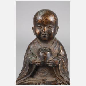 Bronzeplastik sitzender Luohan