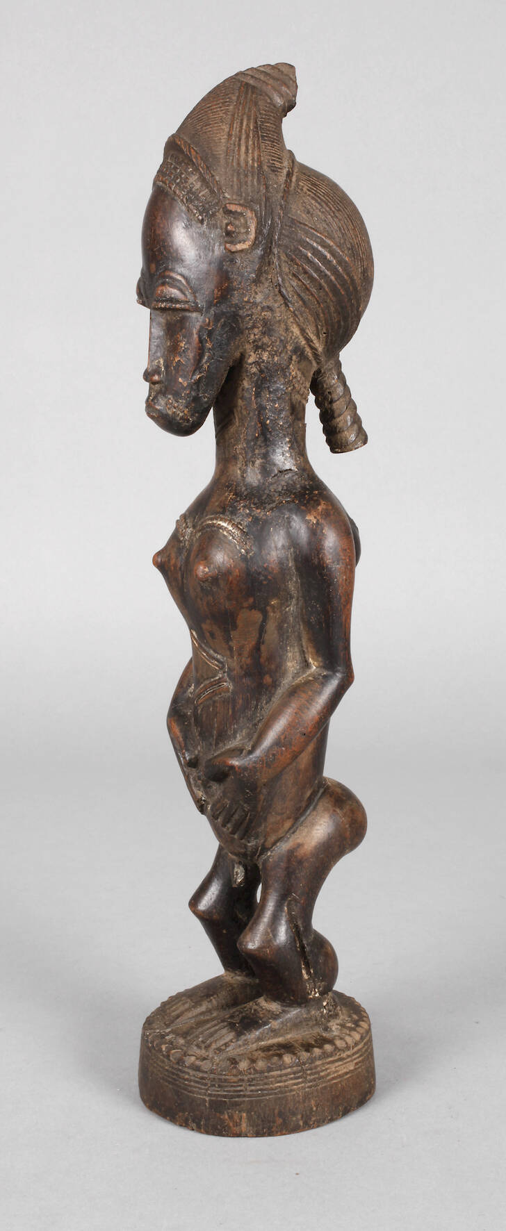 Figürliche Schnitzerei