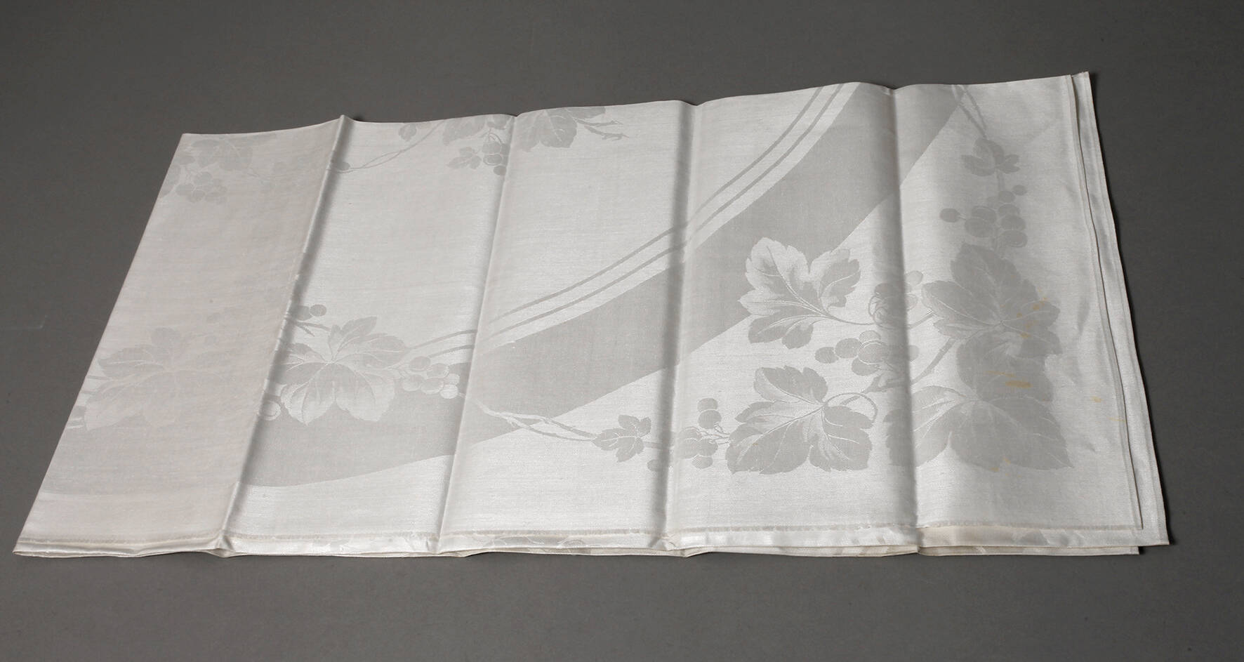 Tischtuch mit Weindekor