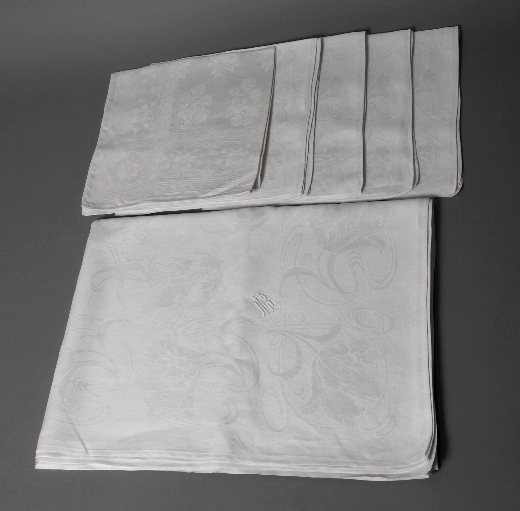 Prachttafelgarnitur Jugendstil