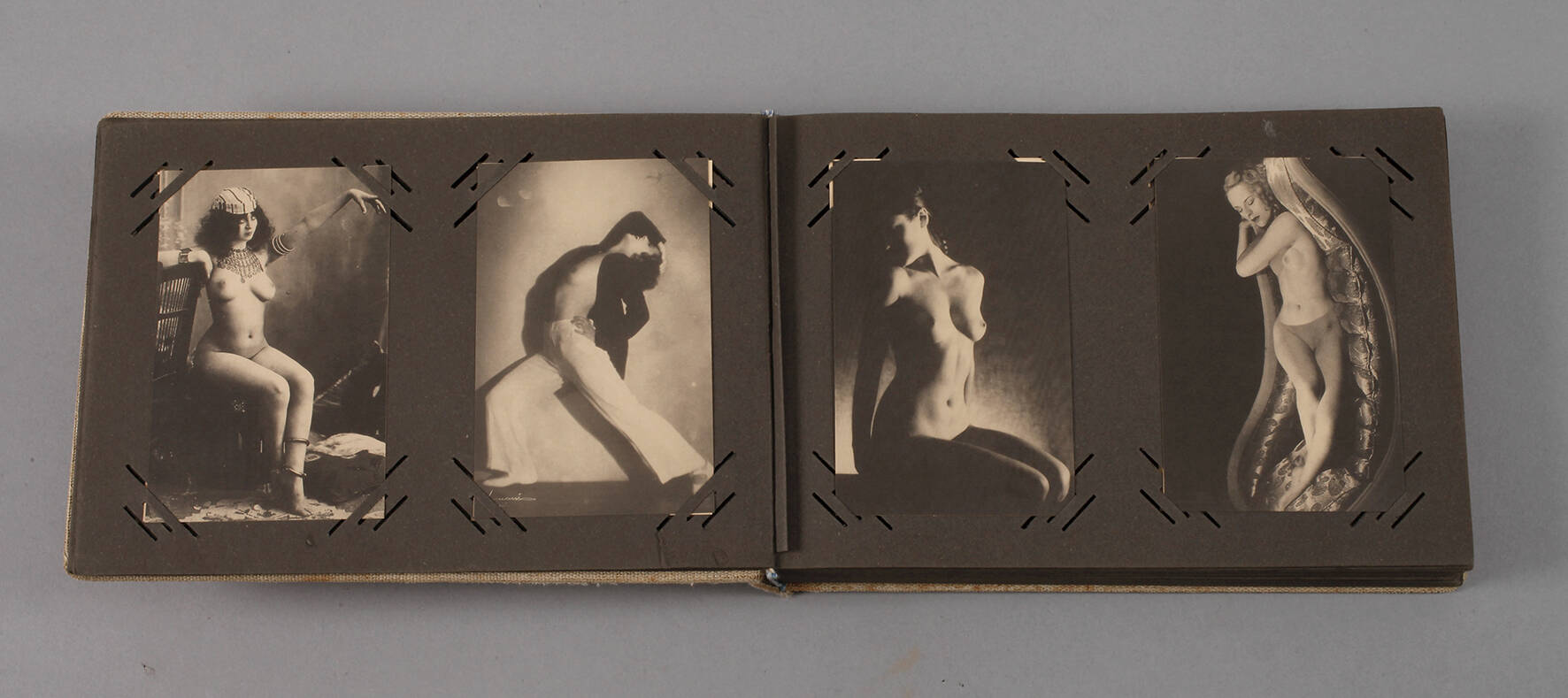 Postkartenalbum Erotik