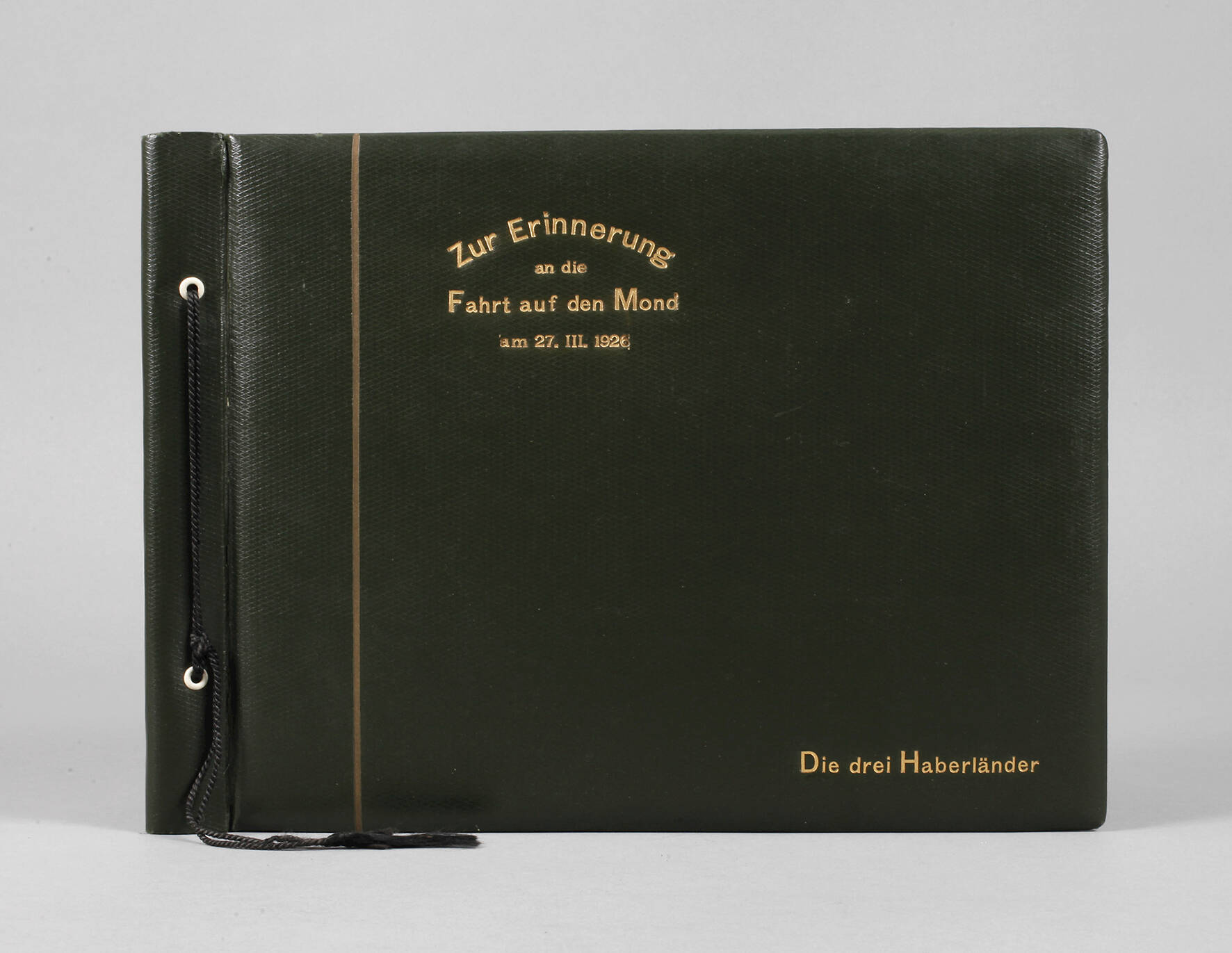Fotoalbum "Zur Erinnerung an die Fahrt auf den Mond"
