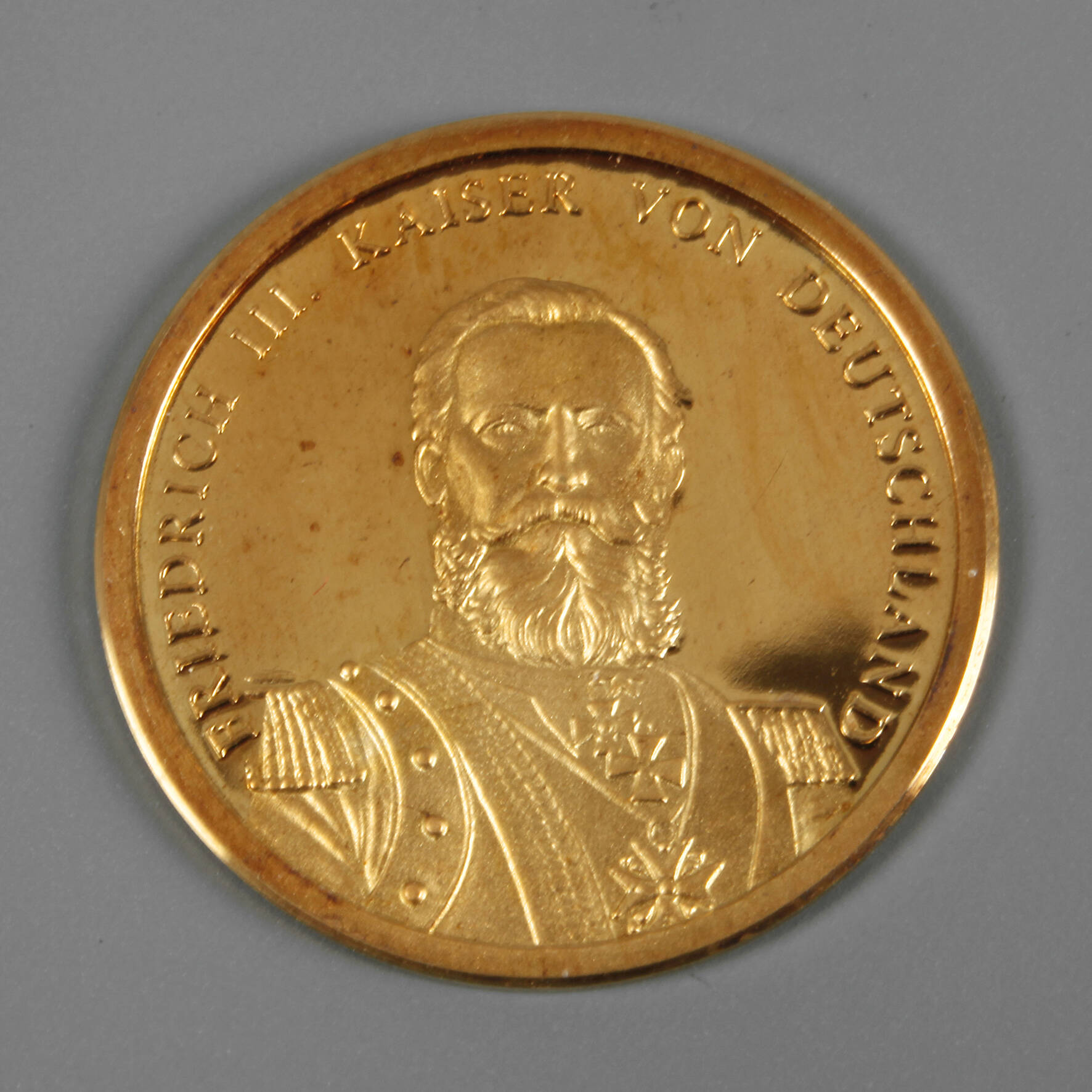 Goldmünze auf Kaiser Friedrich III.
