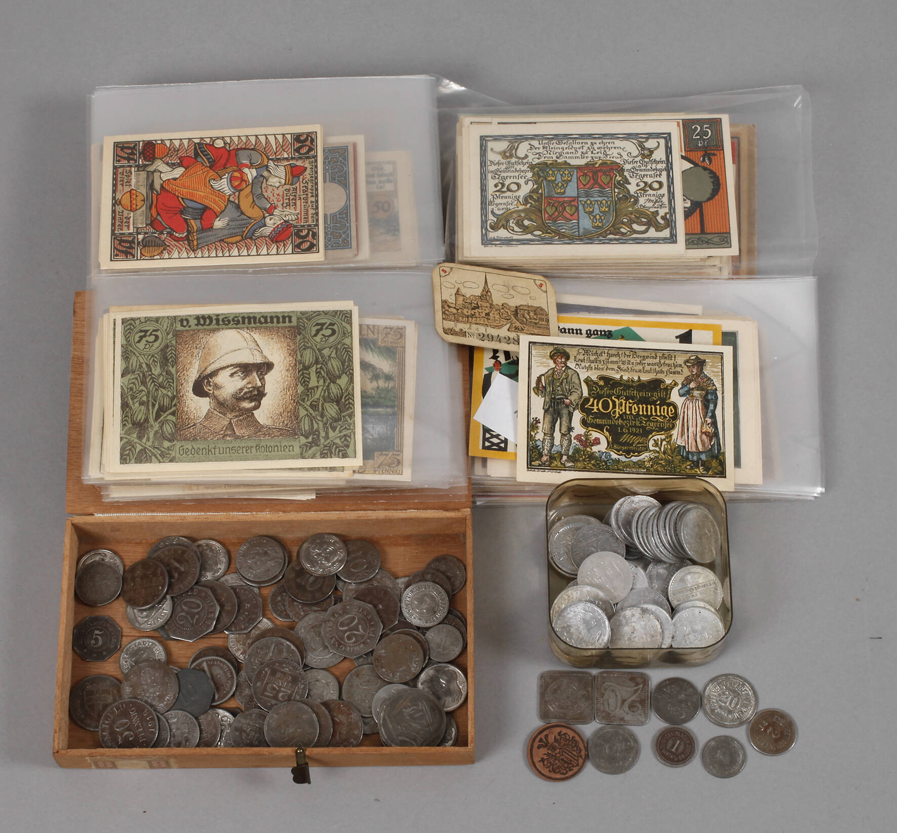 Konvolut Notgeldscheine und Münzen