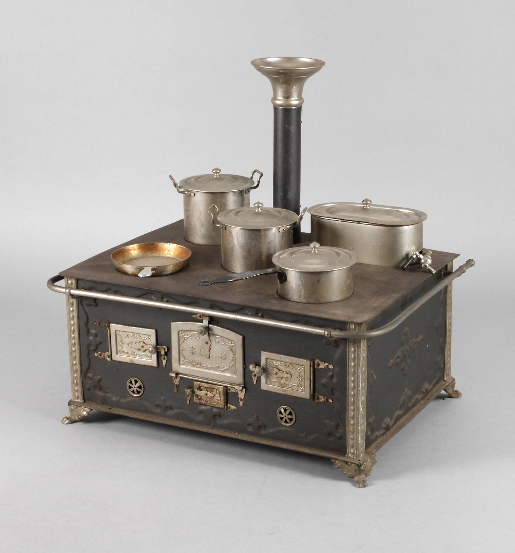 Märklin großer Puppenherd mit Zubehör