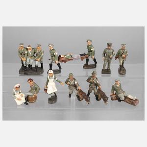 Konvolut Massesoldaten als Sanitätsgruppe