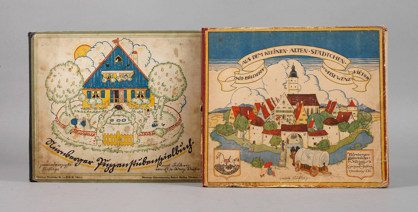 Zwei Nürnberger Bilderbücher mit Steckfiguren