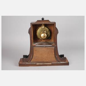 Biedermeier-Tischuhr mit Berliner Ansicht