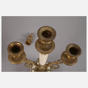 Kaminuhr mit zwei Beistellern