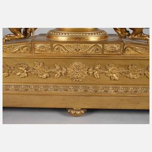 Feine Kaminuhr mit Kentauren