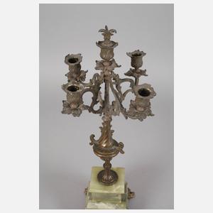 Kaminuhr mit zwei Beistellern