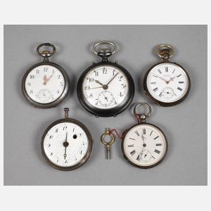 Fünf Taschenuhren