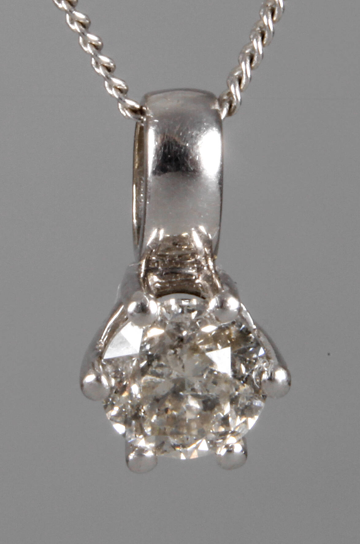 Anhänger mit Brillant von 1,03 ct