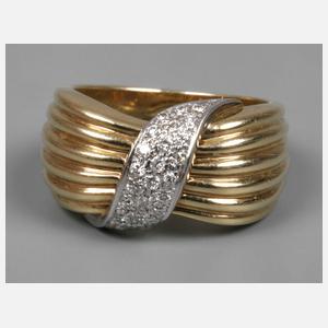 Damenring mit Brillanten