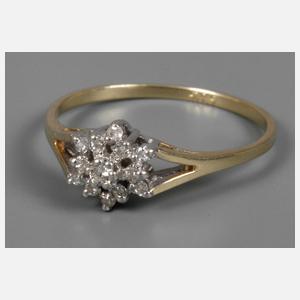 Damenring mit Diamanten