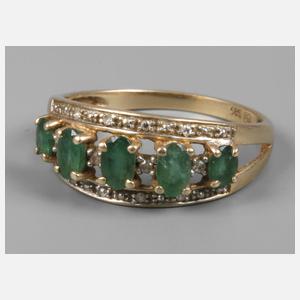 Damenring mit Smaragden