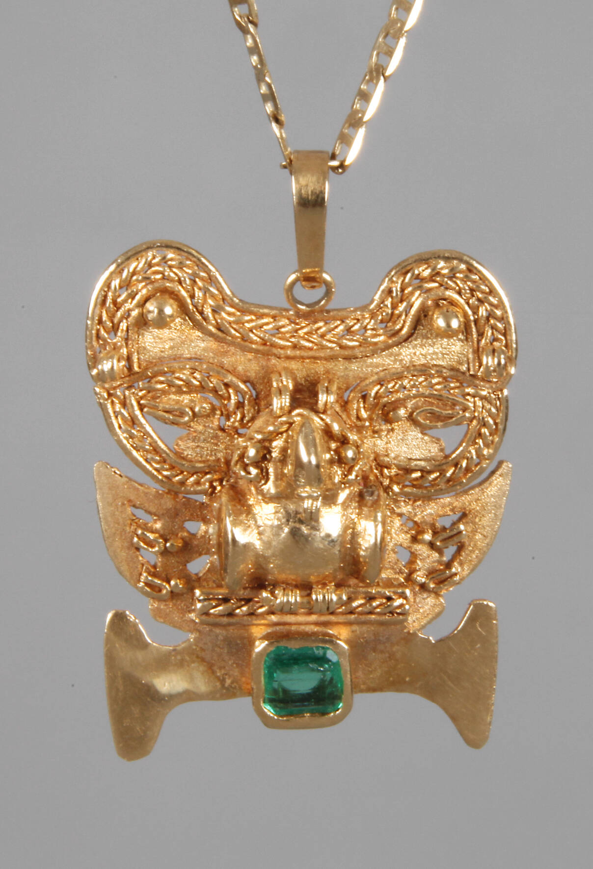 Anhänger mit Smaragd