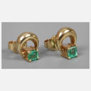 Paar Ohrringe mit Smaragden