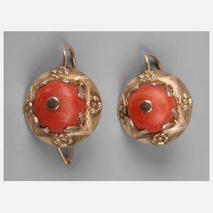 Paar Ohrhänger mit Korallen