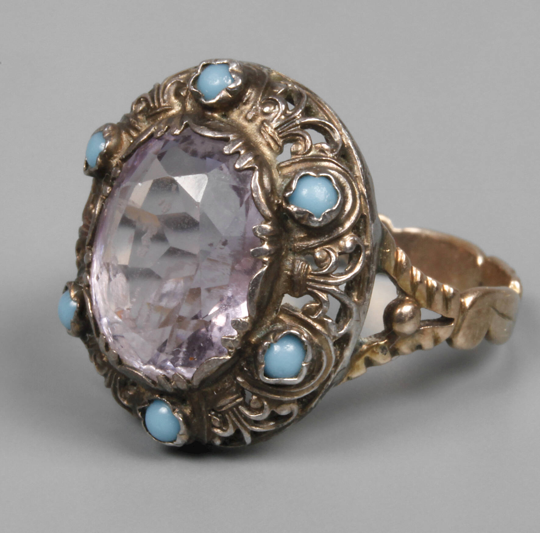 Damenring mit Amethyst und Türkisen