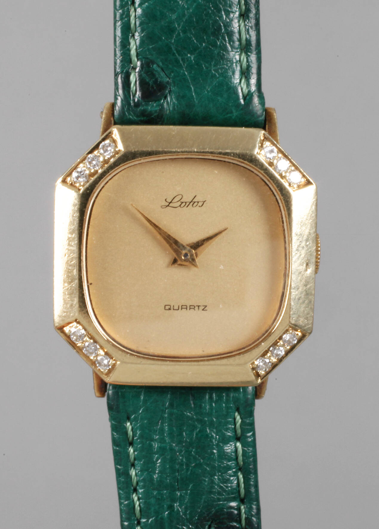Damenarmbanduhr Lotos