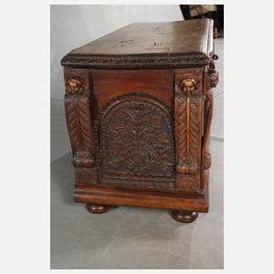 Kleine Renaissancetruhe