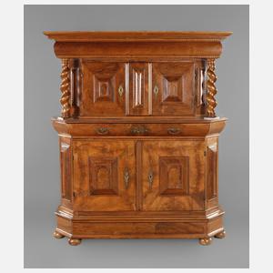 Barocker Aufsatzschrank