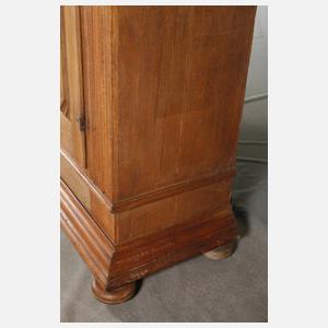 Barocker Kleiderschrank