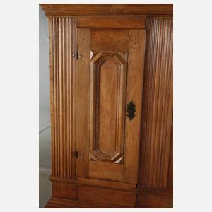 Barocker Kleiderschrank