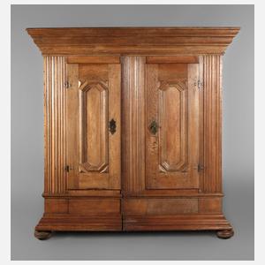 Barocker Kleiderschrank