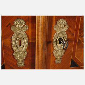 Barocker Kleiderschrank