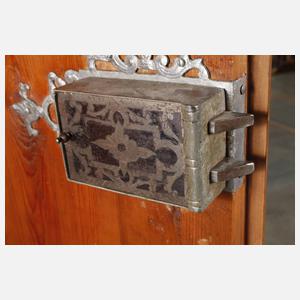 Barocker Kleiderschrank