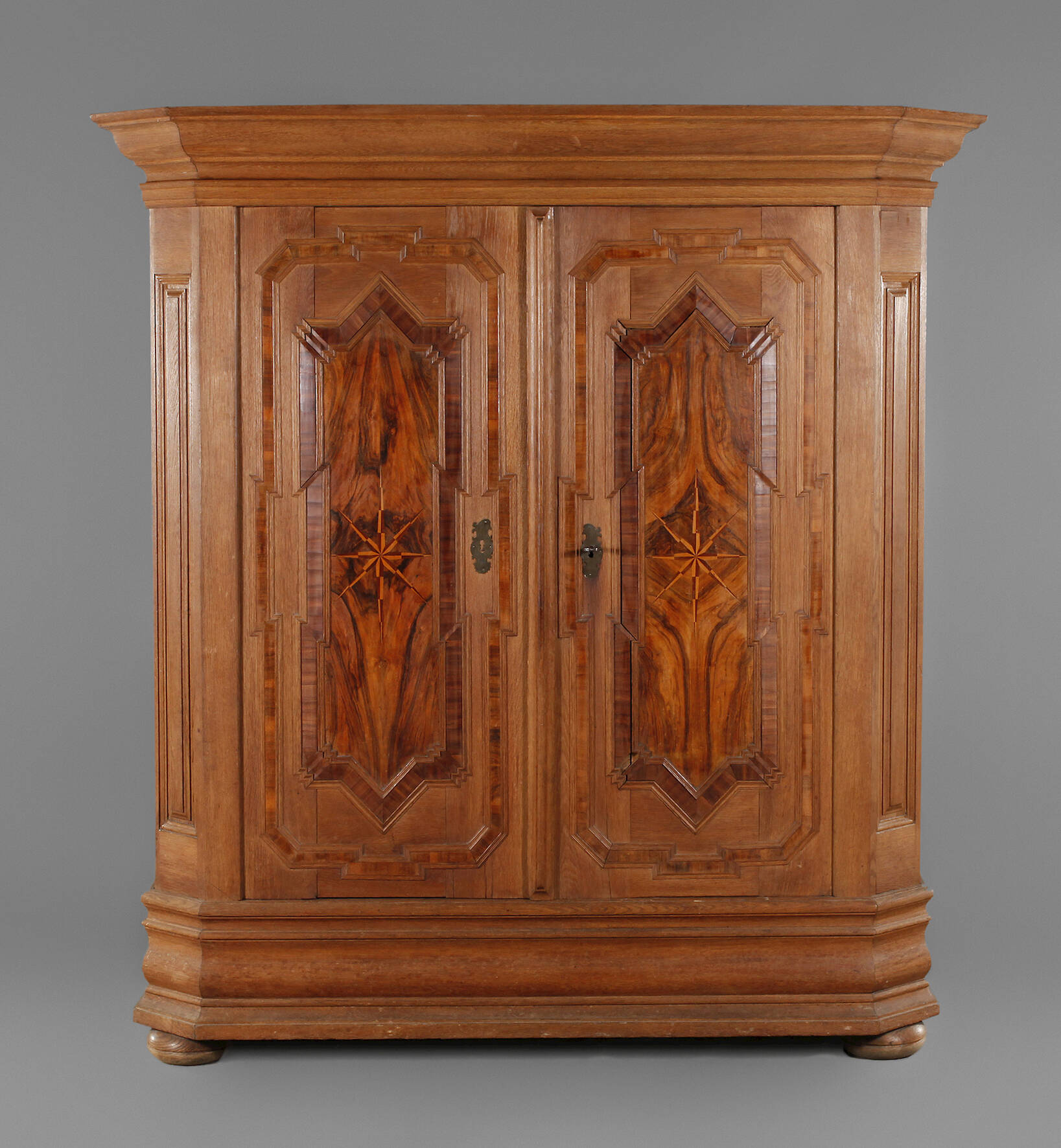 Barocker Dielenschrank