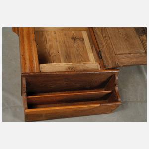 Hängeschrank Barock