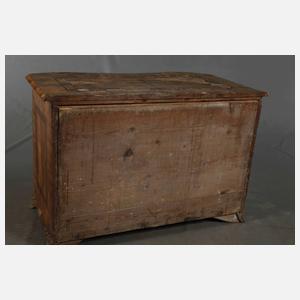 Höfische Barockkommode