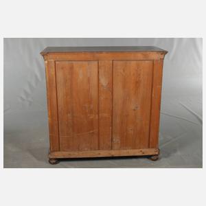 Halbschrank im Barockstil