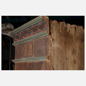 Bemalter Bauernschrank