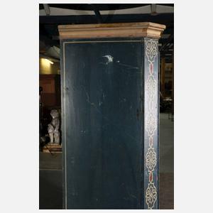 Außergewöhnlicher Bauernschrank