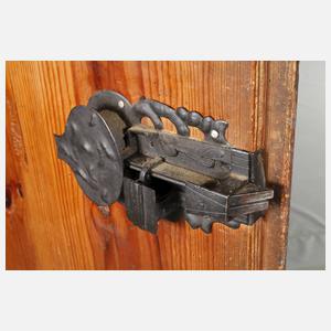 Barocker Bauernschrank