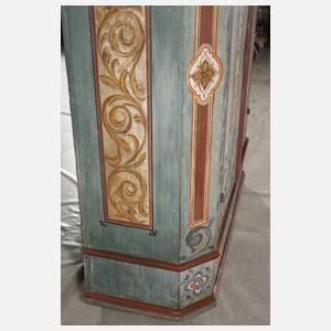 Barocker Bauernschrank