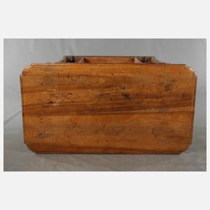 Klassizistischer Tisch