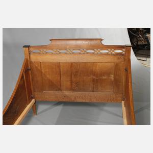 Klassizistisches Bett