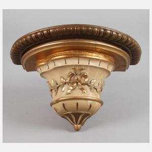 Geschnitzte Wandkonsole