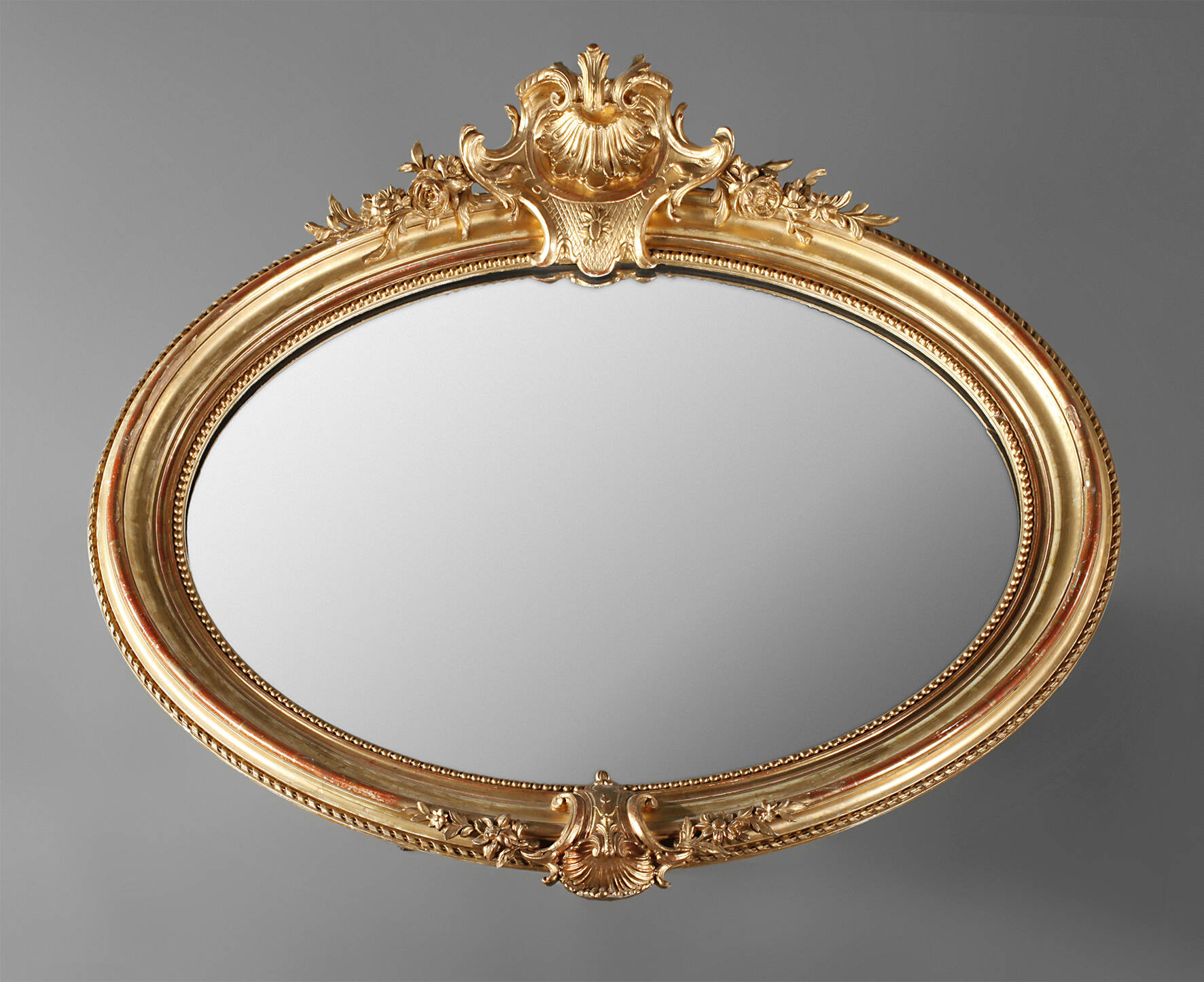 Großer ovaler Spiegel