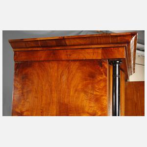Kleiner Säulenschrank Biedermeier
